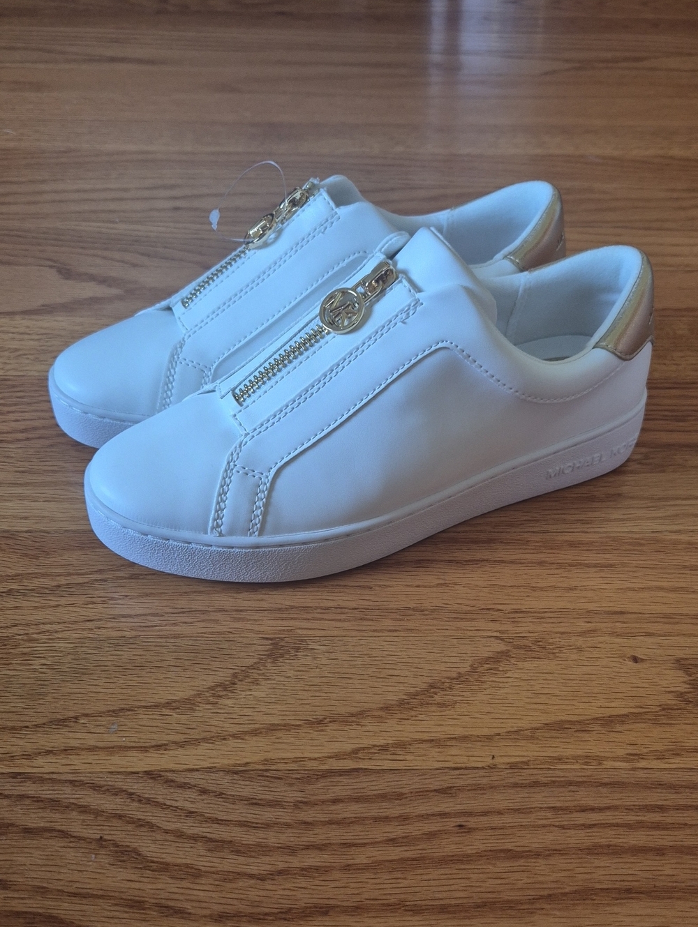 MICHAEL Michael Kors Keaton Zip-Up Sneaker, size 6 NWOB